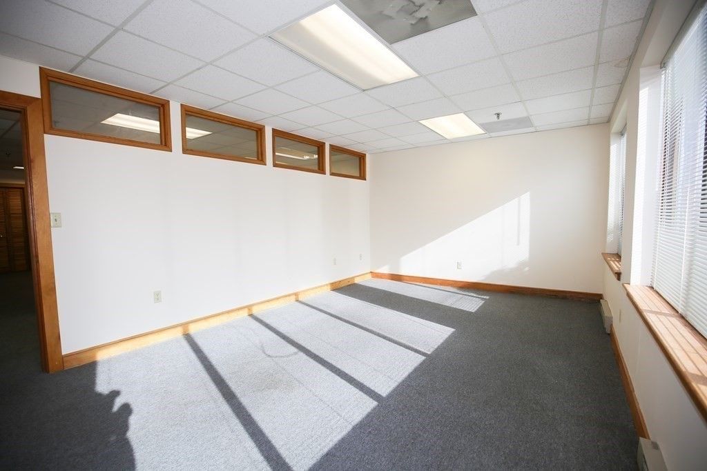 140 Park St, Attleboro, MA 02703